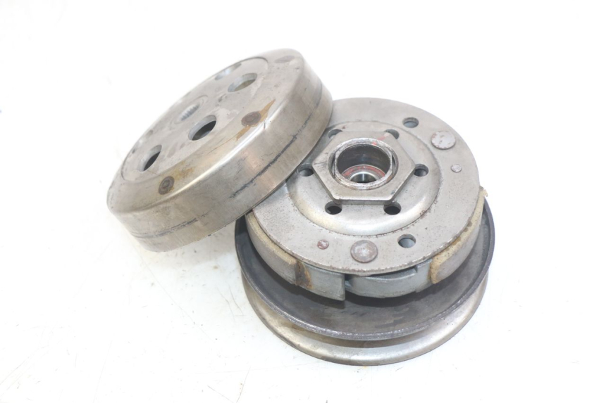 photo de EMBRAGUE TNT MOTOR ROMA 10' 4T 50 (2019 - 2022) - Primer plano técnico