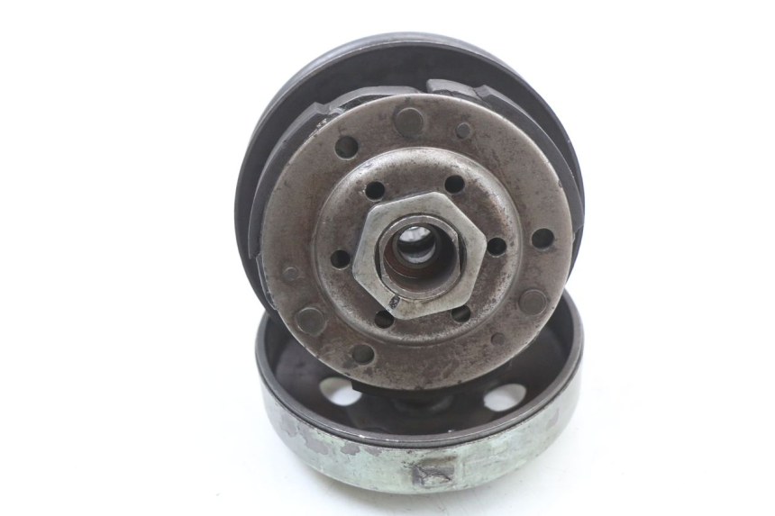 photo de EMBRAGUE TNT MOTOR ROMA 10' 4T 50 (2019 - 2022) - Primer plano técnico