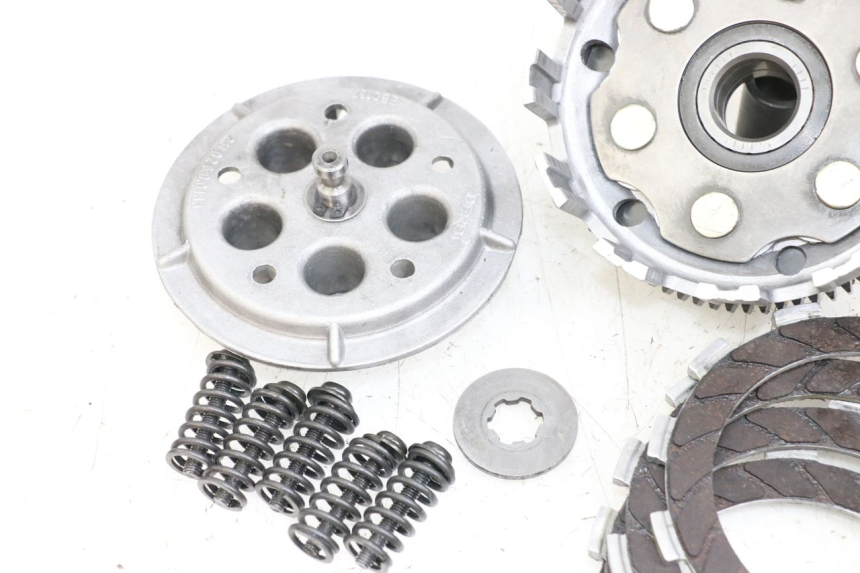 photo de EMBRAGUE APRILIA RS 50 (2006 - 2010) - Características distintivas