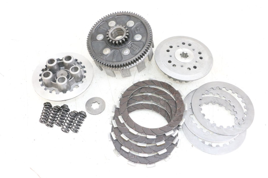 photo de EMBRAGUE APRILIA RS 50 (2006 - 2010) - Detalles de los puntos de fijación