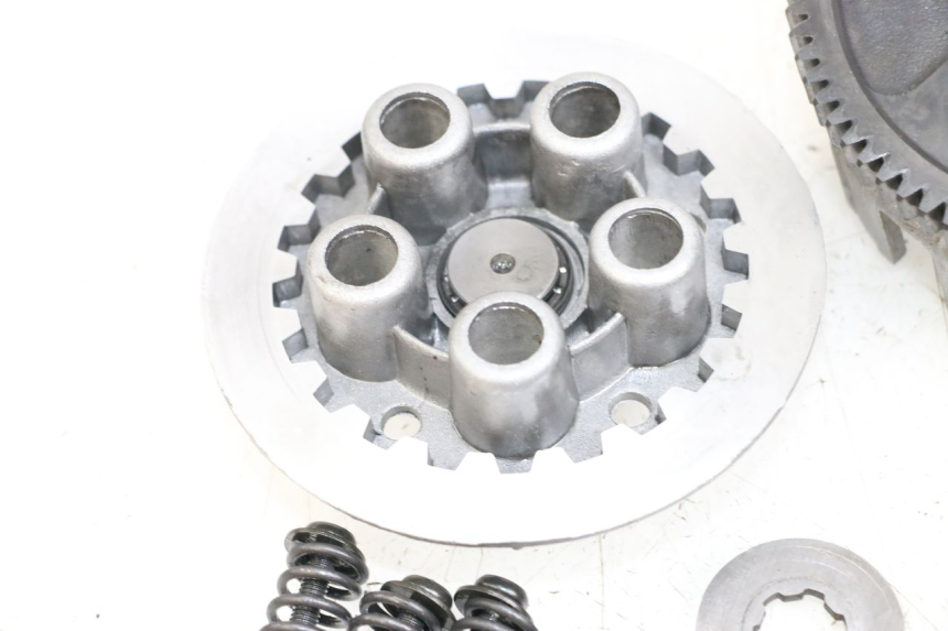 photo de EMBRAGUE APRILIA RS 50 (2006 - 2010) - Estado de la superficie y material