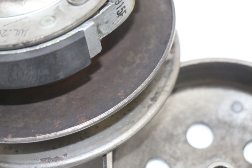 photo de EMBRAGUE GILERA RUNNER SL 50 (2006 - 2009) - Primer plano técnico