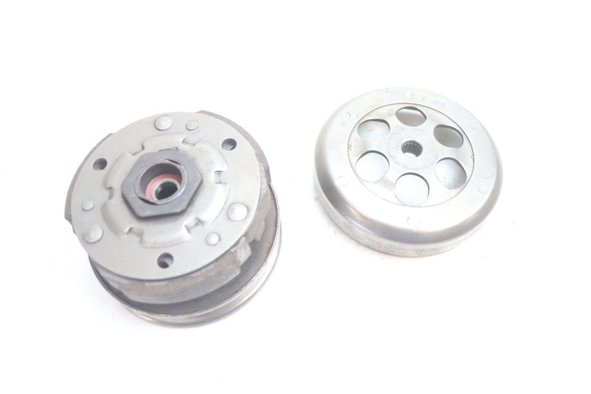 photo de EMBRAGUE KEEWAY RY6 2T 50 (2011 - 2019) - Primer plano técnico