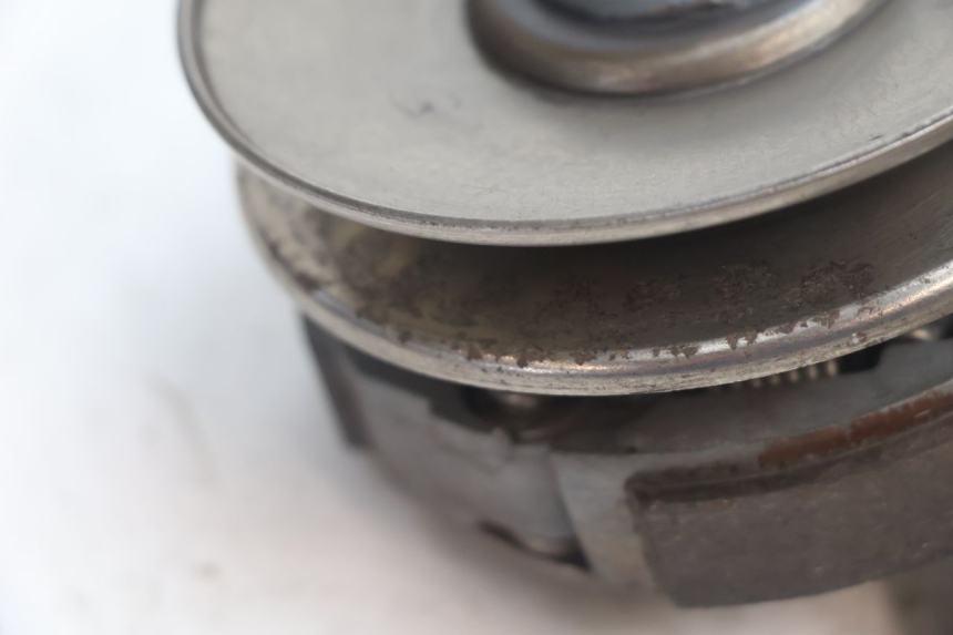 photo de EMBRAGUE KEEWAY RY6 2T 50 (2011 - 2019) - Detalles de los puntos de fijación