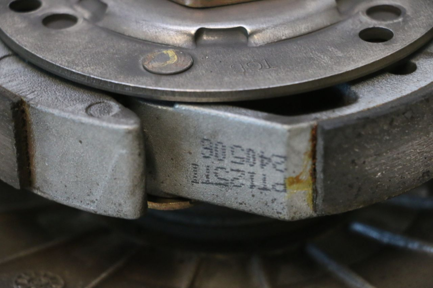 photo de EMBRAGUE PEUGEOT SATELIS COMPRESSOR K15 125 (2006 - 2009) - Zoom estado de uso