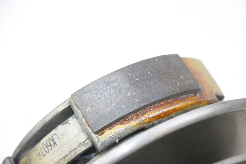 photo de EMBRAGUE PEUGEOT SATELIS 125 (2013 - 2018) - Estado de la superficie y material