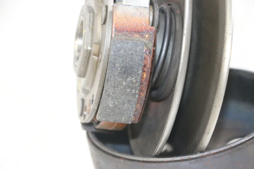 photo de EMBRAGUE PEUGEOT SATELIS 125 (2013 - 2018) - Estado de la superficie y material