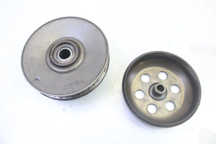 photo de EMBRAGUE PEUGEOT SATELIS 125 (2006 - 2009) - Estado de la superficie y material