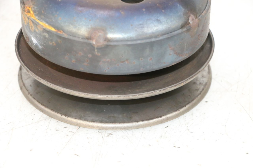 photo de EMBRAGUE PEUGEOT SATELIS 125 (2013 - 2018) - Estado de la superficie y material