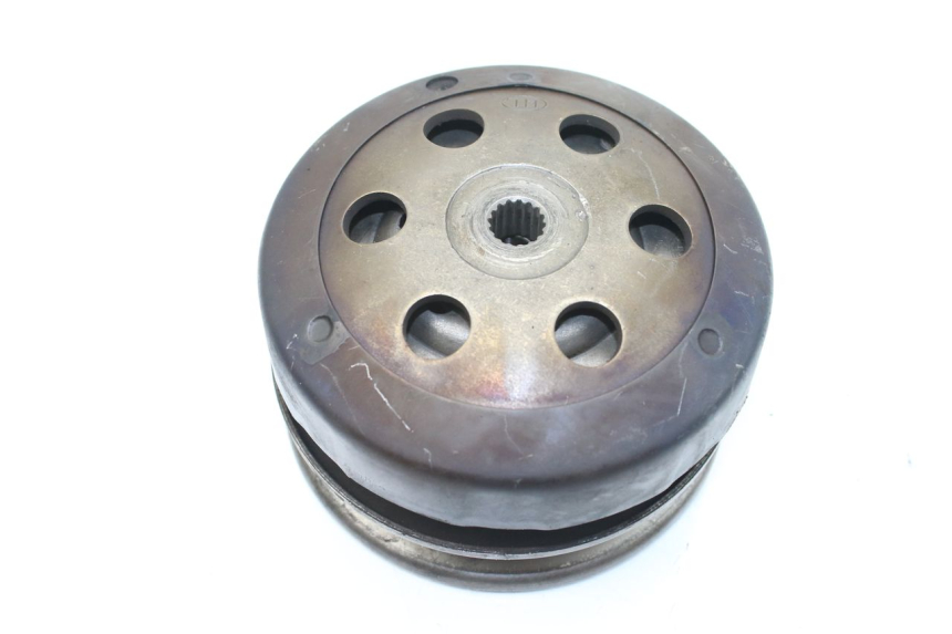 photo de EMBRAGUE YAMAHA SLIDER NAKED 50 (2004 - 2018) - Primer plano técnico