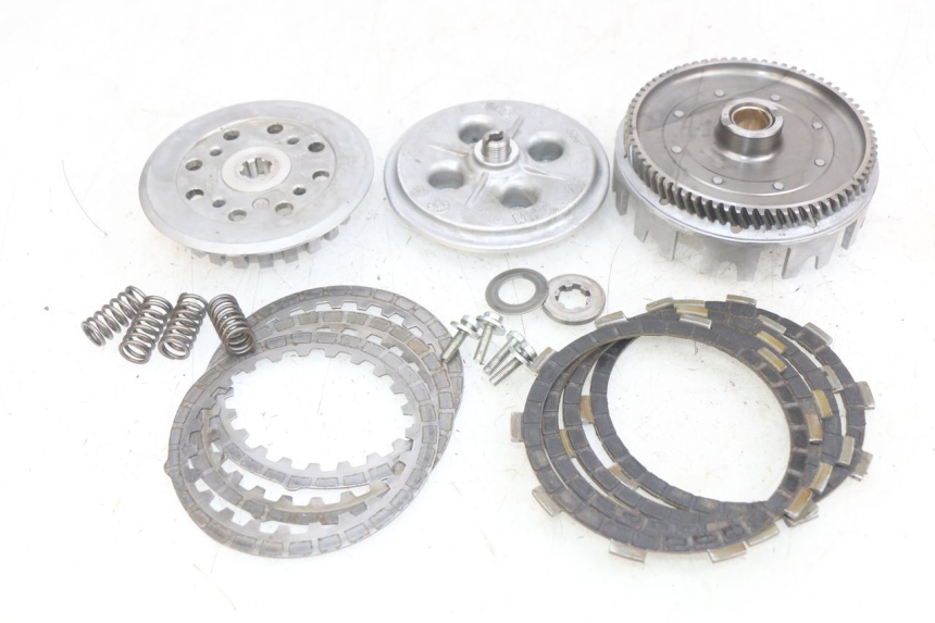 photo de EMBRAGUE SHERCO SM-R 50 (2018 - 2021) - Primer plano de alta resolución