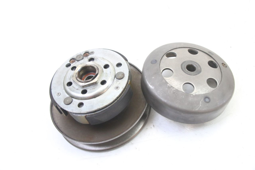 photo de EMBRAGUE APRILIA SR 2T 50 (2018 - 2022) - Detalle de la pieza