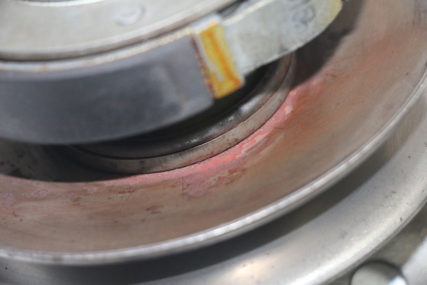 photo de EMBRAGUE APRILIA SR R 2T LC 50 (2018 - 2021) - Primer plano técnico