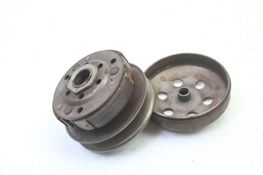 photo de EMBRAGUE PEUGEOT STREETZONE I 2T 50 (2018 - 2020) - Detalle de la pieza