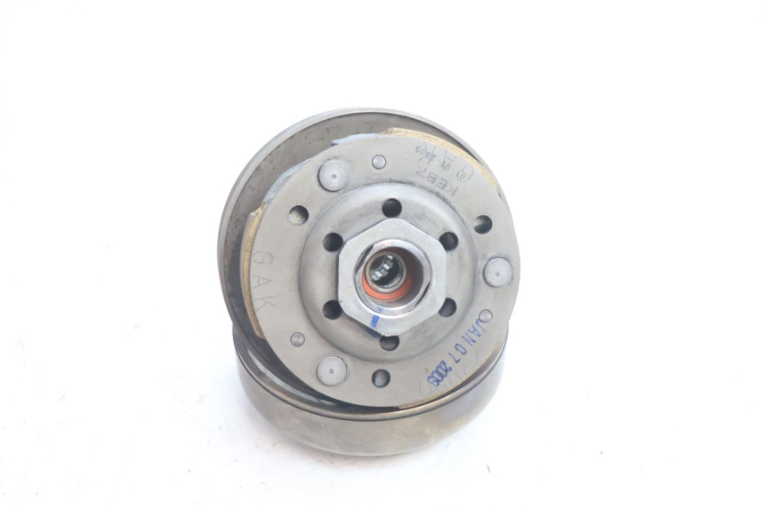 photo de EMBRAGUE KYMCO SUPER 8 2T 50 (2007 - 2013) - Detalles de los puntos de fijación