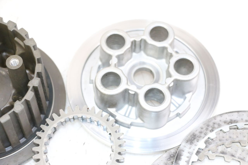 photo de EMBRAGUE SUZUKI GSR 750 (2011 - 2017) - Foto de producto adicional