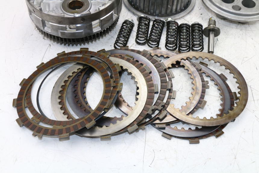 photo de EMBRAGUE SUZUKI SFV GLADIUS 650 (2009 - 2015) - Características distintivas