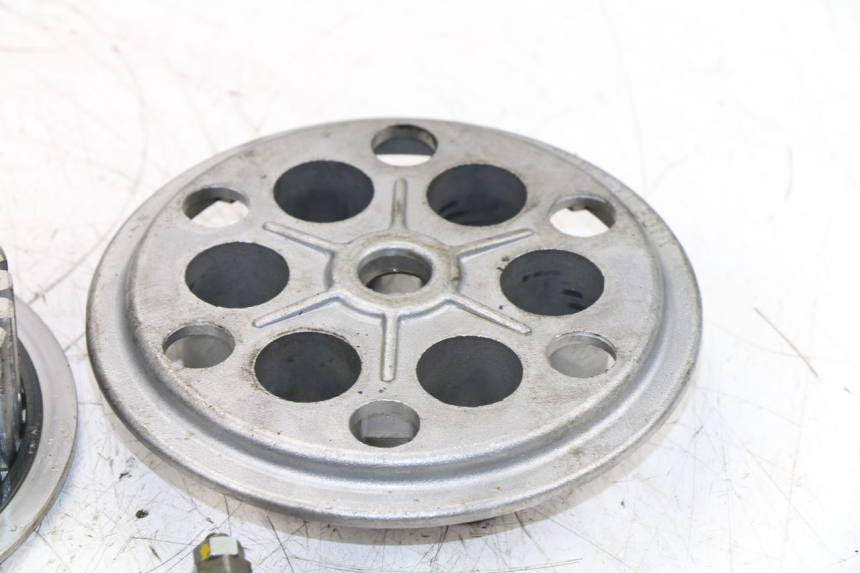 photo de EMBRAGUE SUZUKI SFV GLADIUS 650 (2009 - 2015) - Inspección visual detallada