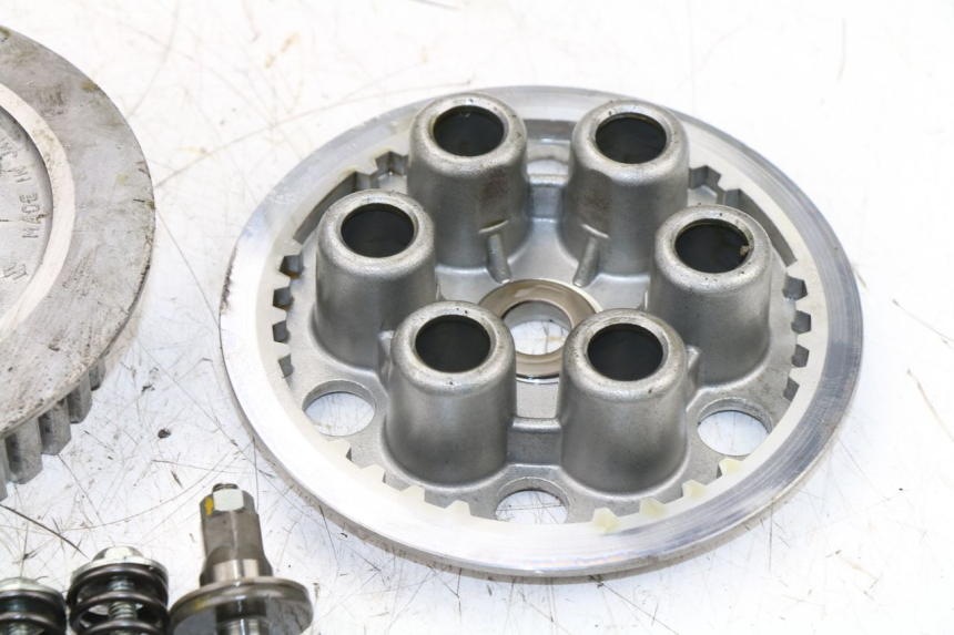 photo de EMBRAGUE SUZUKI SFV GLADIUS 650 (2009 - 2015) - Estado de la superficie y material