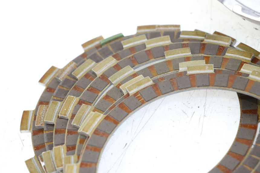 photo de EMBRAGUE SUZUKI SV S 650 (1999 - 2002) - Enfoque en la estructura