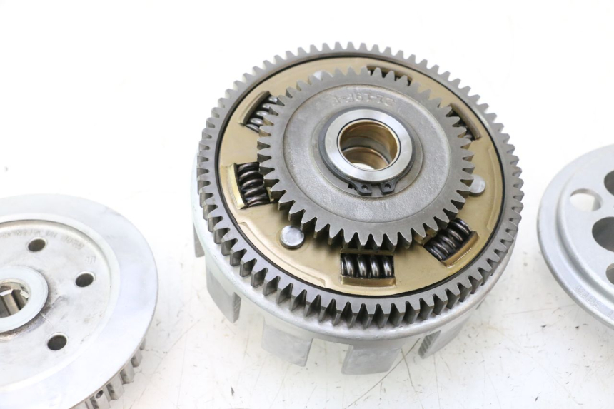 photo de EMBRAGUE SUZUKI SV S 650 (1999 - 2002) - Características distintivas