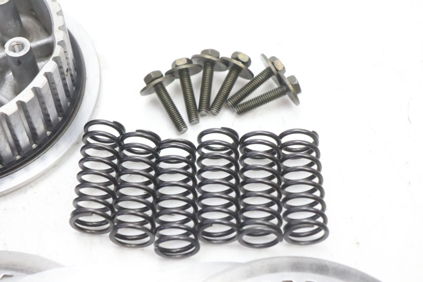 photo de EMBRAGUE SUZUKI SV S 650 (2003 - 2009) - Recambio usado revisado