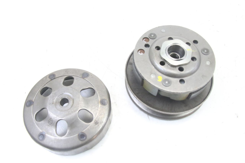 photo de EMBRAGUE SYM FIDDLE 3 III 50 (2014 - 2020) - Primer plano técnico