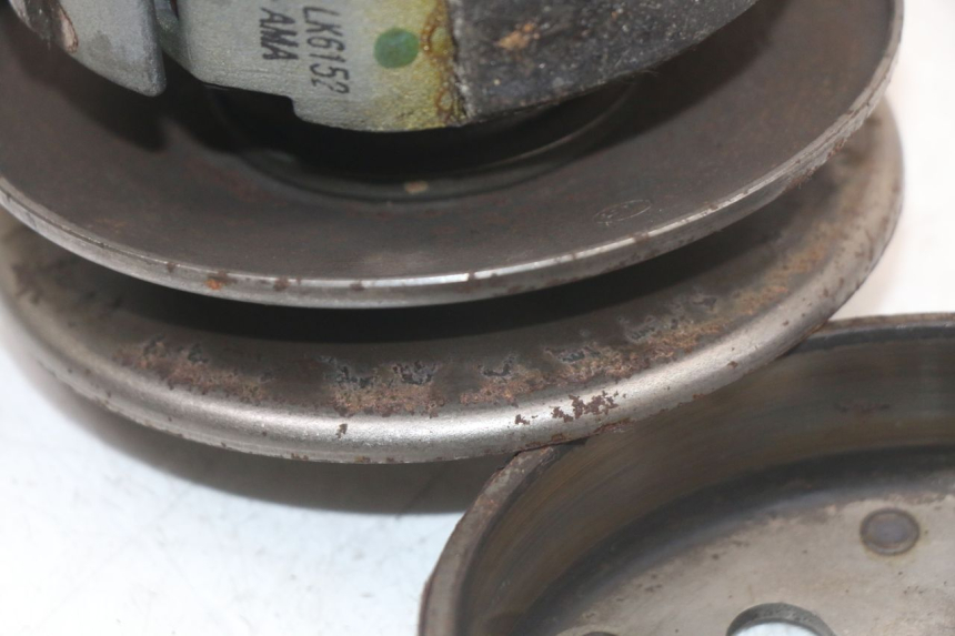 photo de EMBRAGUE SYM ORBIT 2 4T 50 (2018 - 2022) - Primer plano técnico