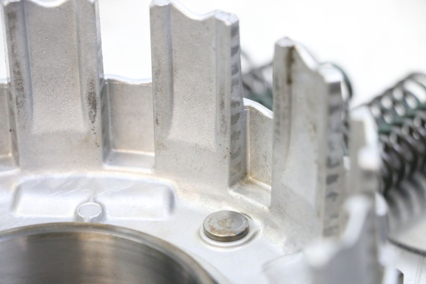 photo de EMBRAGUE YAMAHA TDM ABS 900 (2002 - 2014) - Detalles de los puntos de fijación