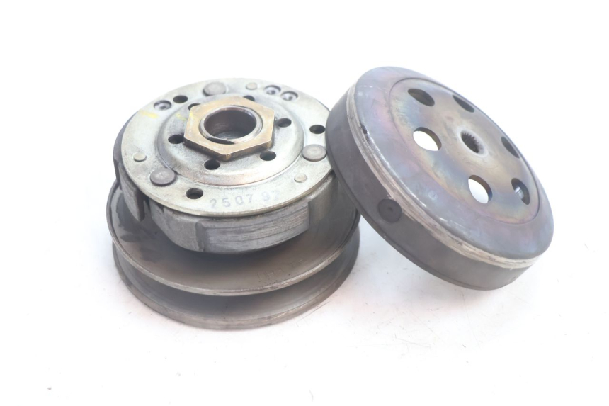 photo de EMBRAGUE PEUGEOT TREKKER 50 (1995 - 2004) - Detalle de la pieza