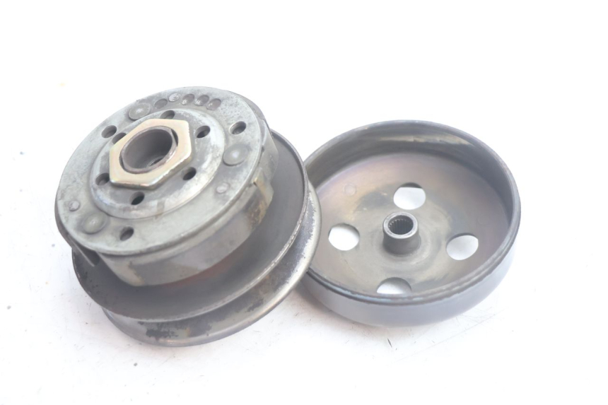 photo de EMBRAGUE PEUGEOT TREKKER 50 (1995 - 2004) - Detalle de la pieza