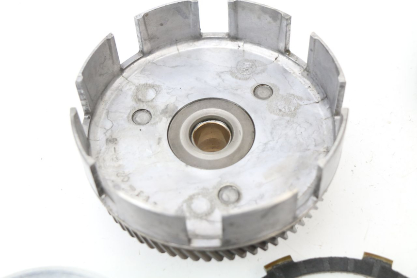 photo de EMBRAGUE YAMAHA TTR 125 (2000 - 2020) - Zoom sobre los componentes
