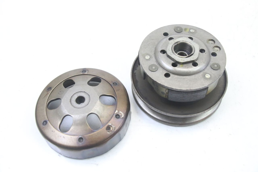 photo de EMBRAGUE PEUGEOT TWEET PRO CARGO 50 (2018 - 2022) - Primer plano técnico