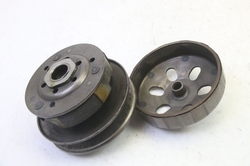 photo de EMBRAGUE PEUGEOT TWEET PRO CARGO 50 (2018 - 2022) - Detalle de la pieza