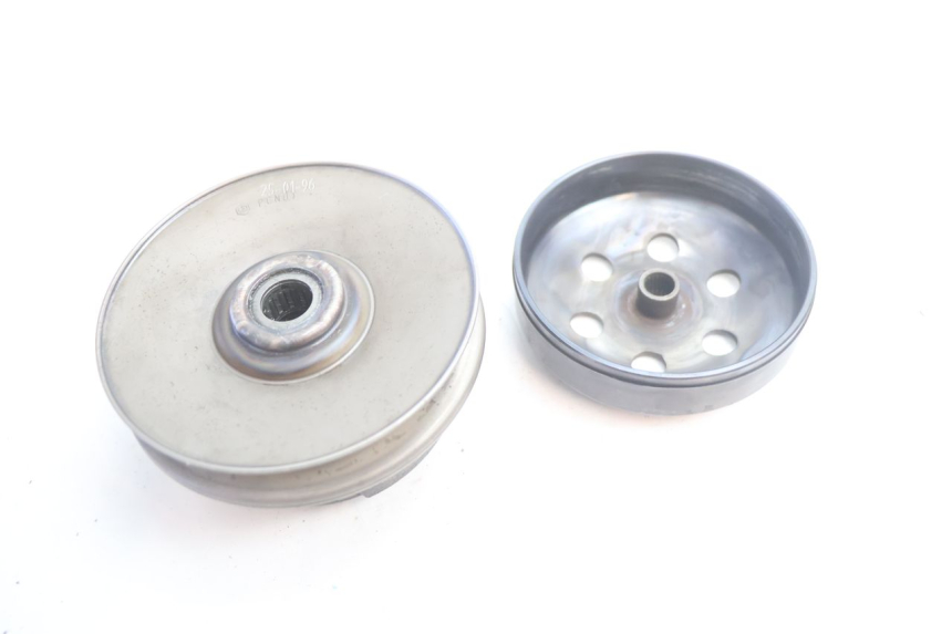 photo de EMBRAGUE PIAGGIO TYPHOON 50 (1993 - 1999) - Primer plano técnico