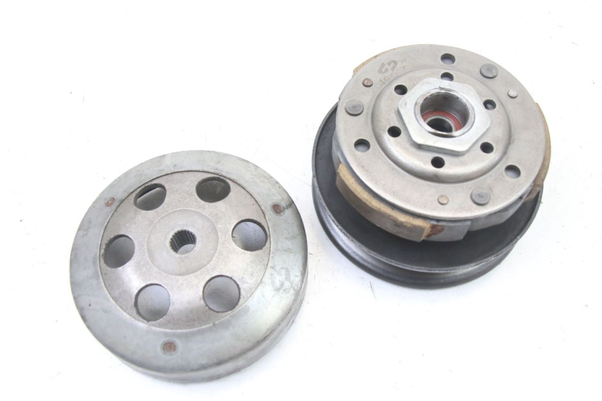 photo de EMBRAGUE UNIVERSAL BIKE ZN50QT-11B 50 (2018 - 2021) - Otra perspectiva