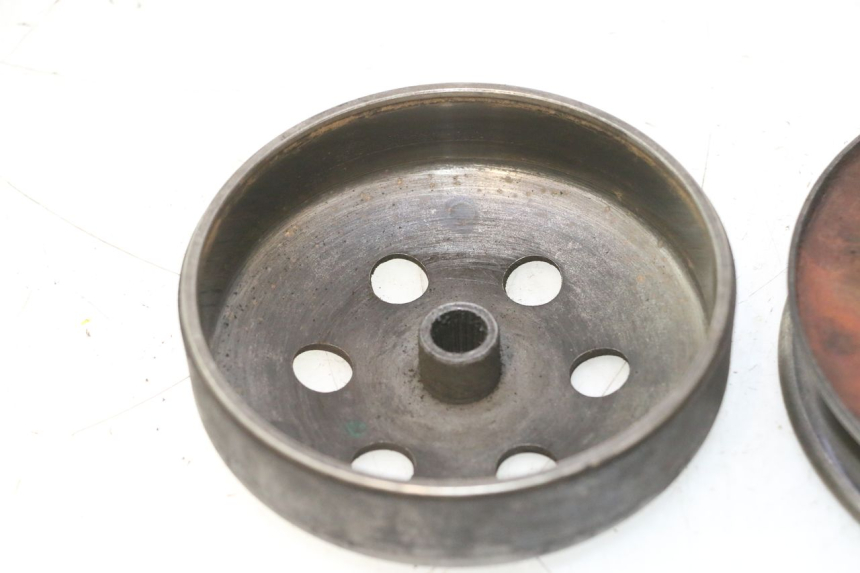 photo de EMBRAGUE PIAGGIO VESPA LX 2T 50 (2005 - 2013) - Detalles de los puntos de fijación