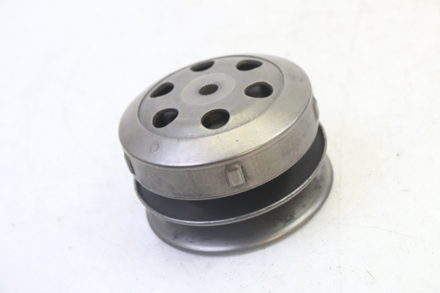 photo de EMBRAGUE GTS VICI 4T 50 (2020 - 2025) - Zoom estado de uso