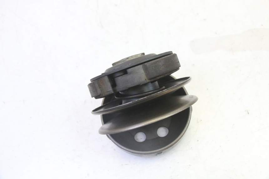 photo de EMBRAGUE GTS VICI 4T 50 (2020 - 2025) - Otra perspectiva