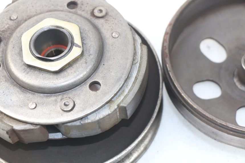 photo de EMBRAGUE EUROCKA VIRTUALITY GT 4T 50 (2011 - 2017) - Primer plano técnico