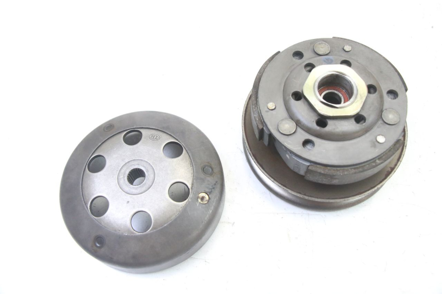 photo de EMBRAGUE PEUGEOT VIVACITY NEW 2T 50 (2008 - 2017) - Primer plano técnico