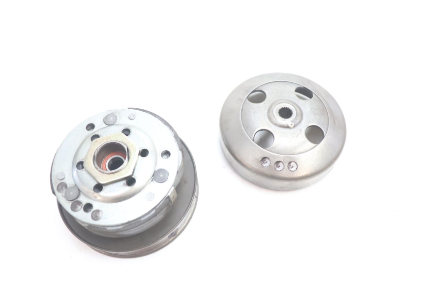 photo de EMBRAGUE PEUGEOT VIVACITY 50 (1998 - 2003) - Primer plano técnico