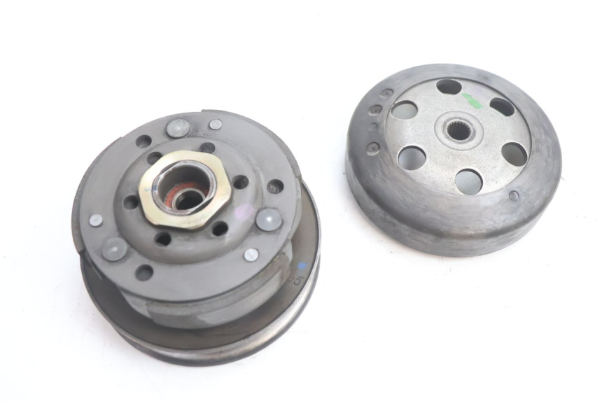 photo de EMBRAGUE PEUGEOT VIVACITY 50 (2004 - 2009) - Primer plano técnico
