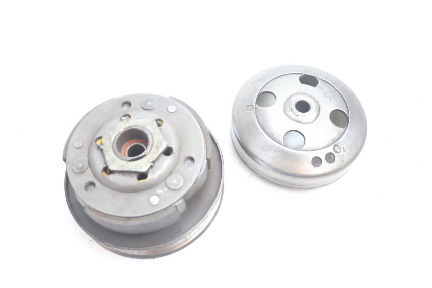 photo de EMBRAGUE PEUGEOT VIVACITY 50 (1998 - 2003) - Primer plano técnico
