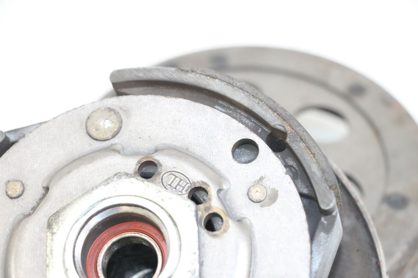 photo de EMBRAGUE YAMAHA X-MAX XMAX 125 (2010 - 2013) - Detalles de los puntos de fijación