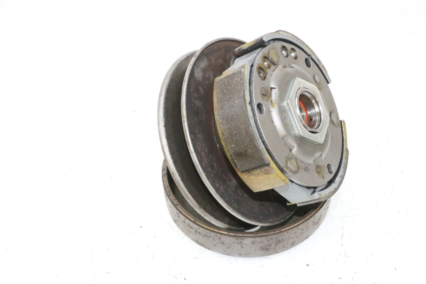 photo de EMBRAGUE YAMAHA XMAX X-MAX 125 (2006 - 2009) - Detalles de los puntos de fijación