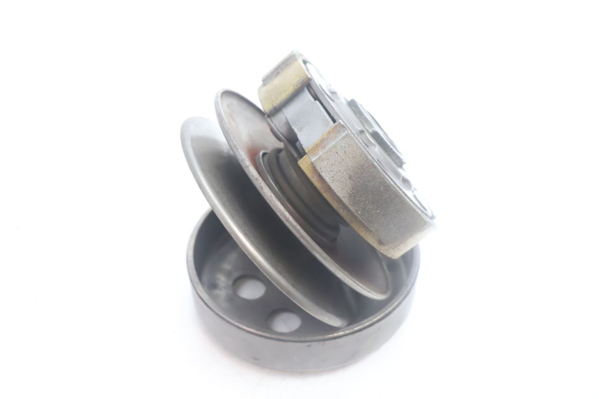 photo de EMBRAGUE YAMAHA XMAX X-MAX 125 (2006 - 2009) - Primer plano técnico