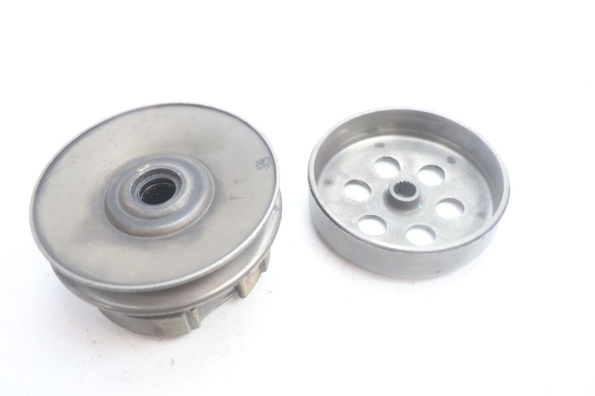 photo de EMBRAGUE YAMAHA XMAX X-MAX 125 (2006 - 2009) - Detalles de los puntos de fijación
