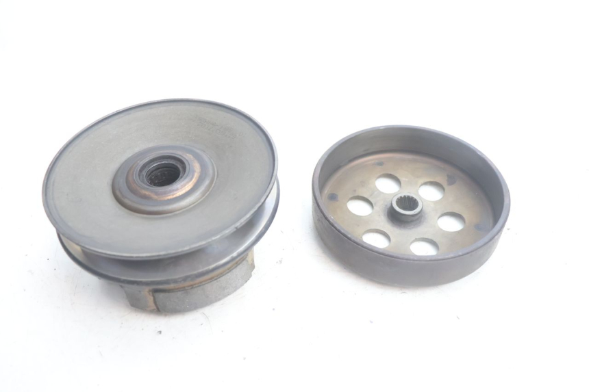 photo de EMBRAGUE YAMAHA X-MAX XMAX 125 (2010 - 2013) - Detalles de los puntos de fijación