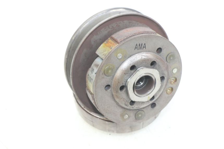 photo de EMBRAGUE SYM X-PRO 4T 50 (2014 - 2021) - Primer plano técnico